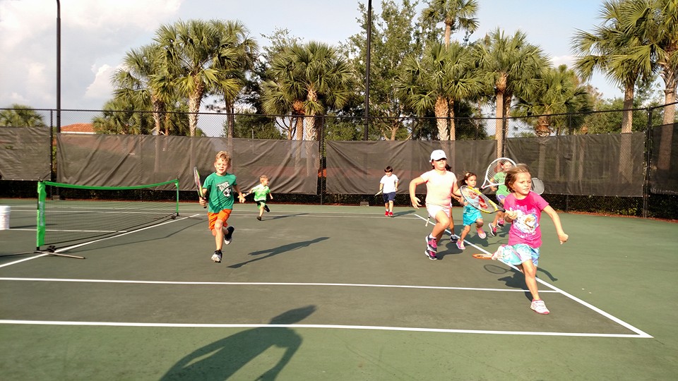 Traveling Tennis Pros - Junior Clinics